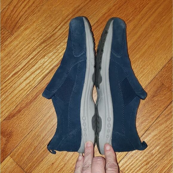 Easy Spirit Trippe Slip-On Sneakers - Picture 6 of 8